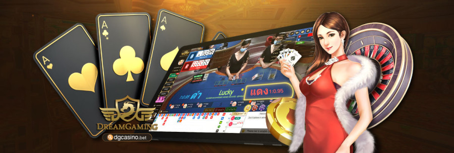 ผู้หญิงชุดแดงในตีม dg game